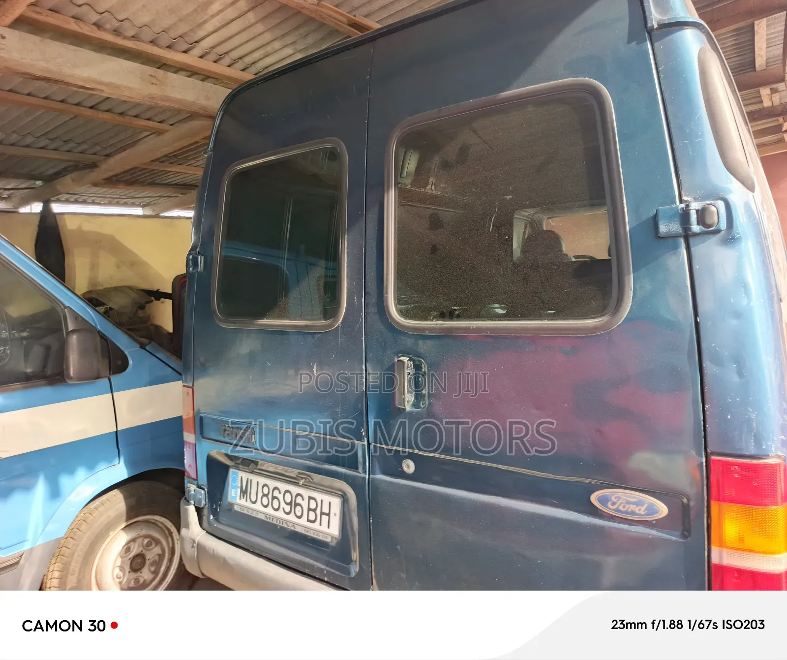 Ford Transit 2000 Green