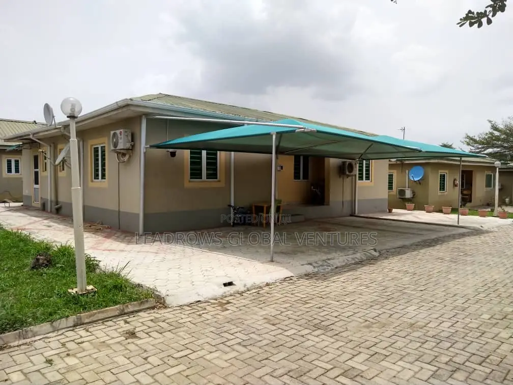 3bdrm Bungalow in Haggai Estate, Obafemi-Owode for sale