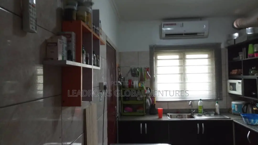 3bdrm Bungalow in Haggai Estate, Obafemi-Owode for sale