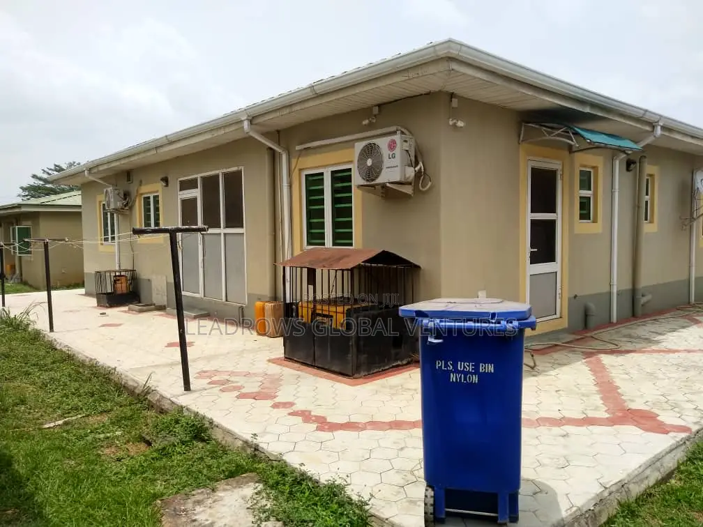 3bdrm Bungalow in Haggai Estate, Obafemi-Owode for sale