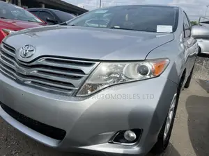 Toyota Venza AWD 2010 Silver