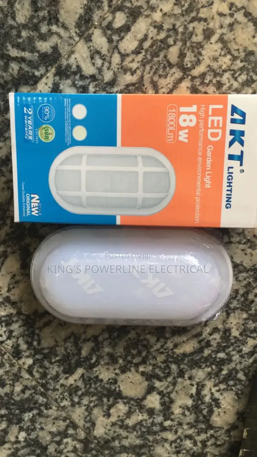 18 Watts Bulkhead Akt
