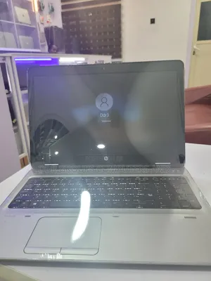Laptop HP ProBook 640 G3 8GB Intel Core i5 HDD+SSD 500GB