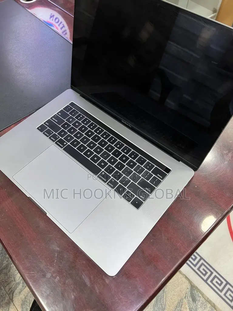 Laptop Apple MacBook Pro 2019 16GB Intel Core i9 SSD 1T