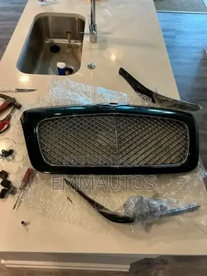 Front Grill Bentley Continental
