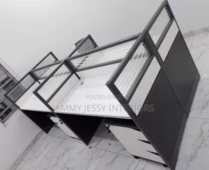 Standard Quality Modern Office Work Station