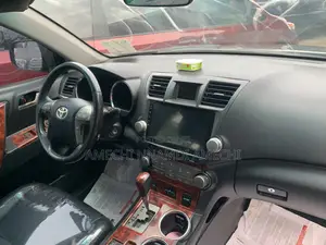 Toyota Highlander 2010 Gray