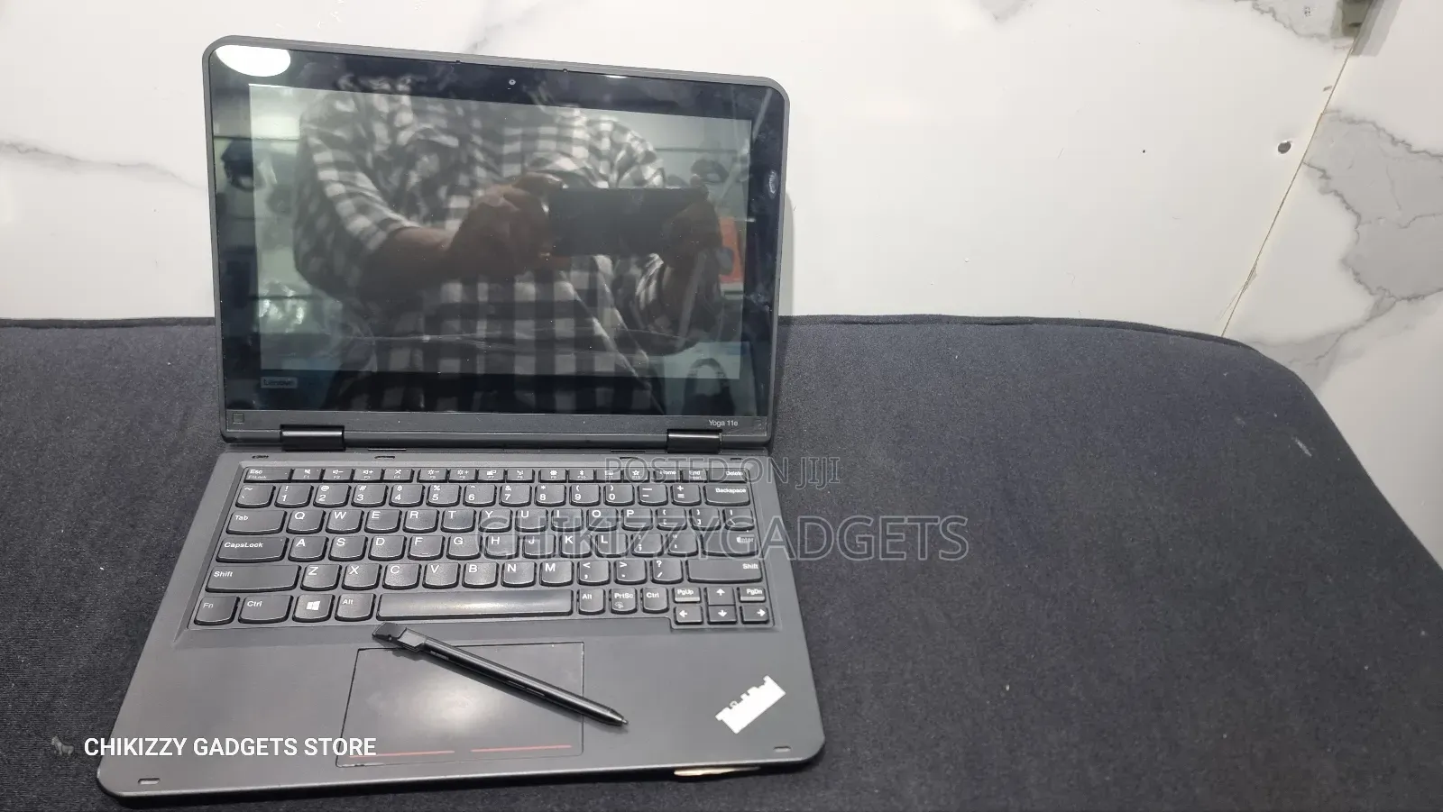Laptop Lenovo ThinkPad Yoga 8GB Intel Pentium SSD 128GB