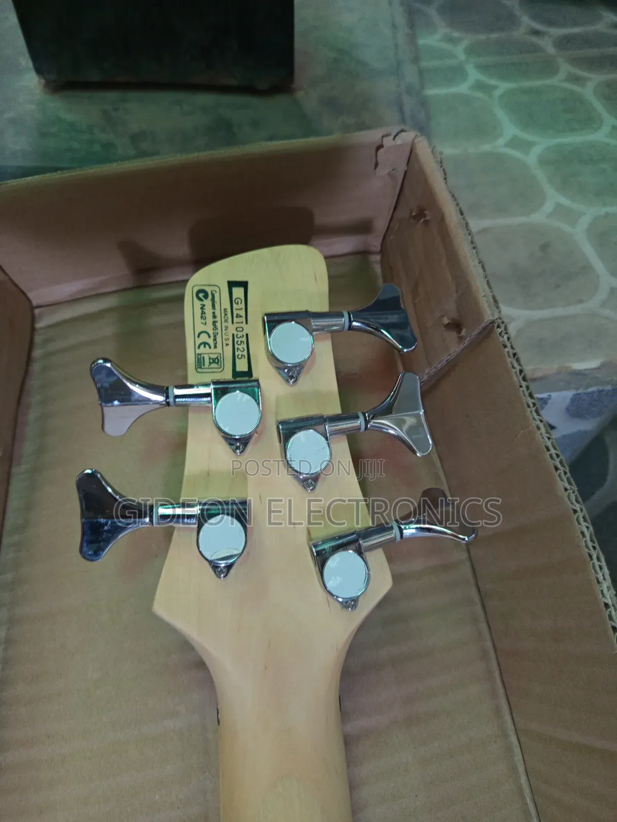 Ibanez Active 5strings Bass Guitar