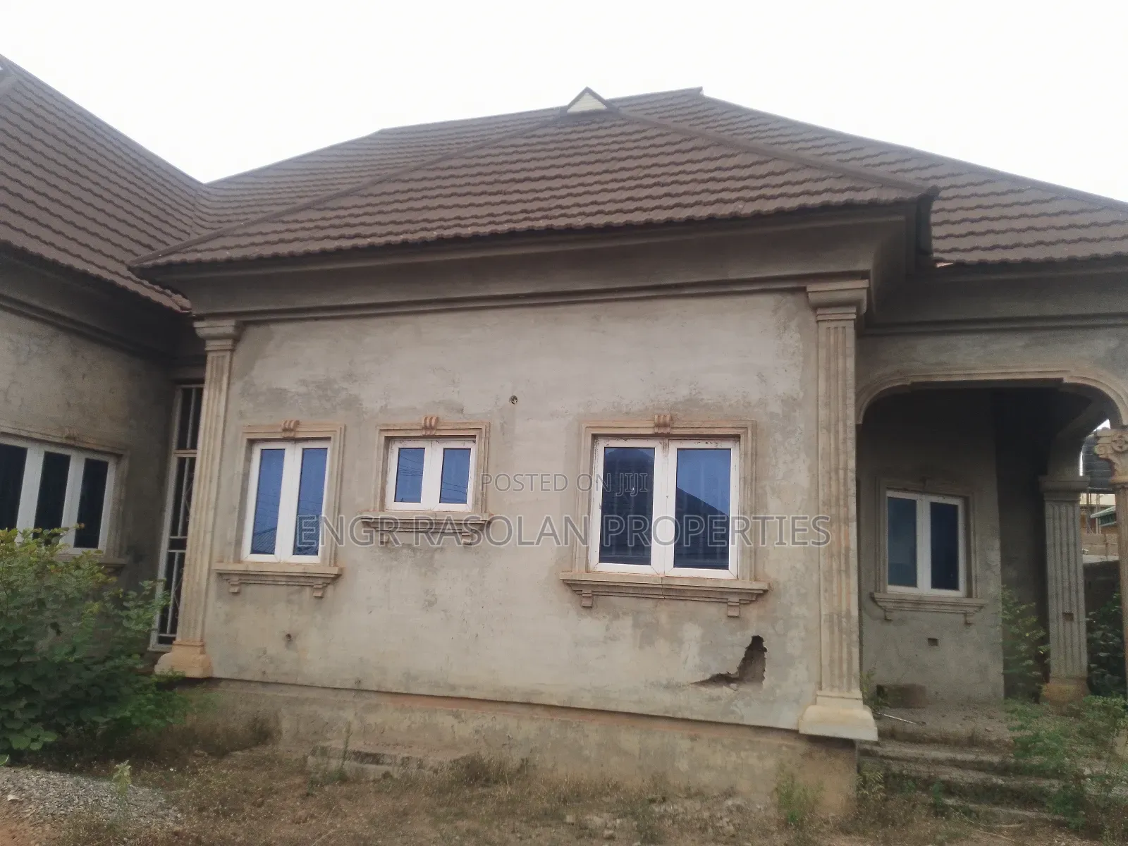 For Sale 4 Bedroom Bungalow Uncompleted