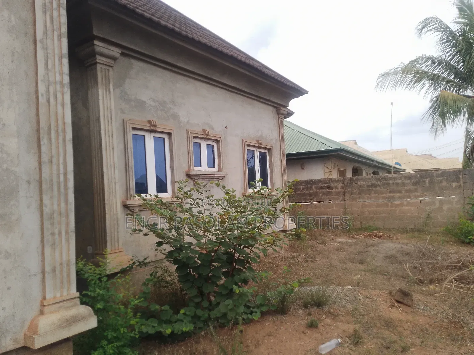 For Sale 4 Bedroom Bungalow Uncompleted