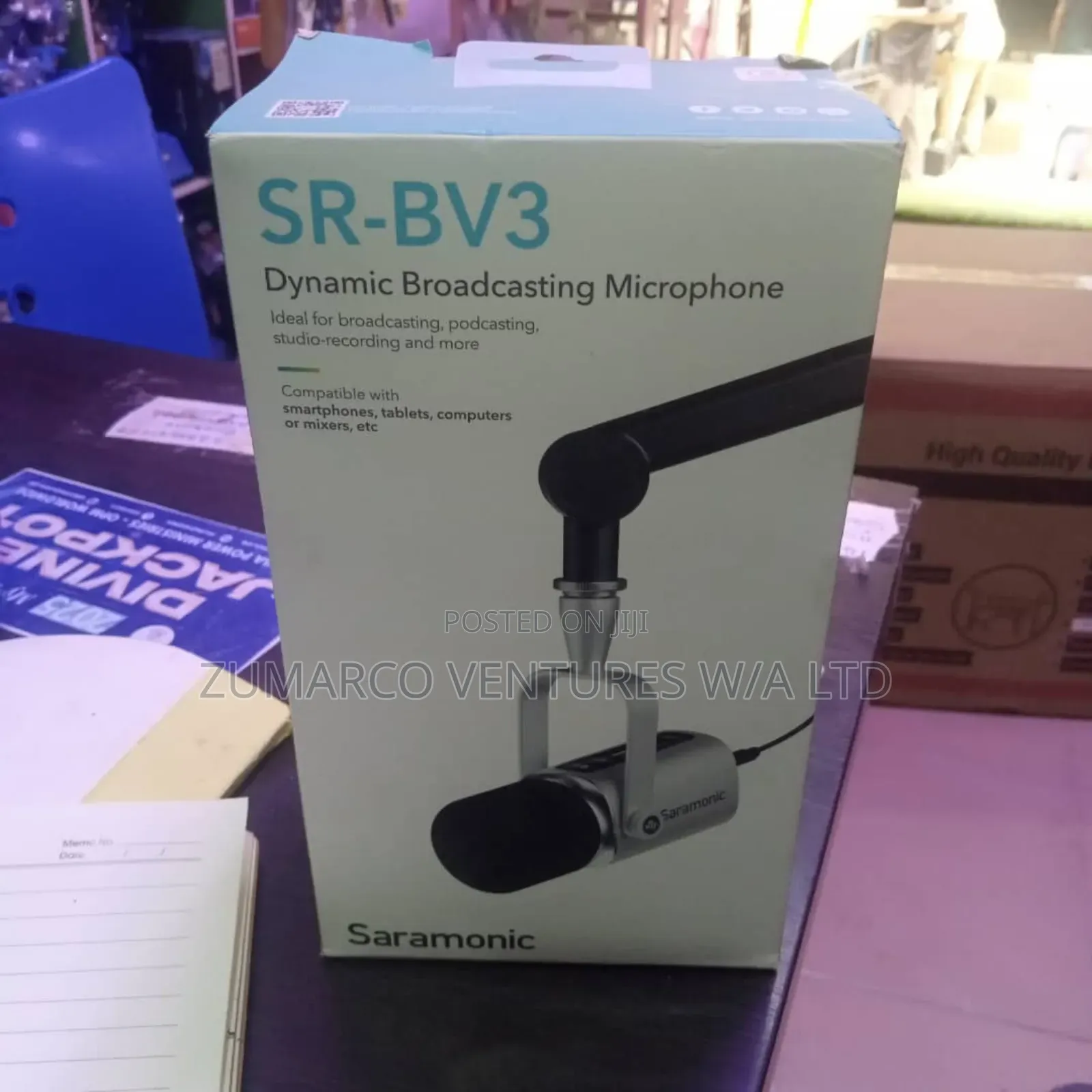 Dynamic Broadcasting Microphone