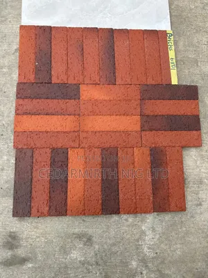 Bricks ( Cedar ) Vin M