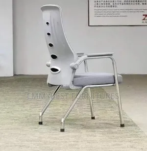 Classic Elegant Visitor Chair.