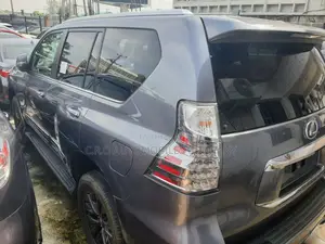 Lexus GX 460 Base 2015 Gray
