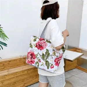 Elegant Beautiful Beachtote Bag