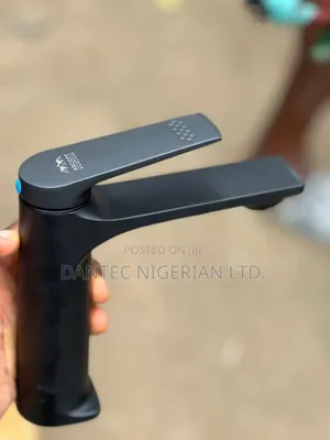 Black Hot and Cold Mixer Tap