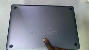 Laptop Apple MacBook Pro 2017 16GB Intel Core i7 SSD 512GB