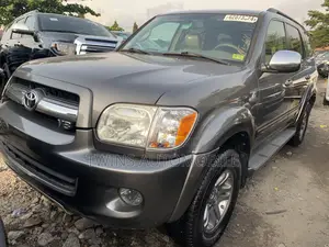 Toyota Sequoia 2007 Gray