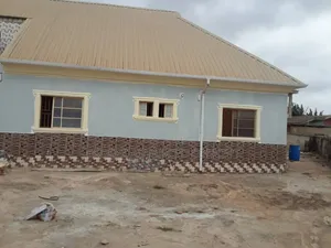 Contemporary Screeding And House Painting