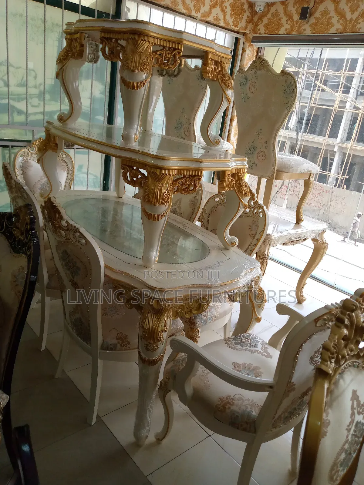 Executive Royal Dining Table Set With Centre Table Set
