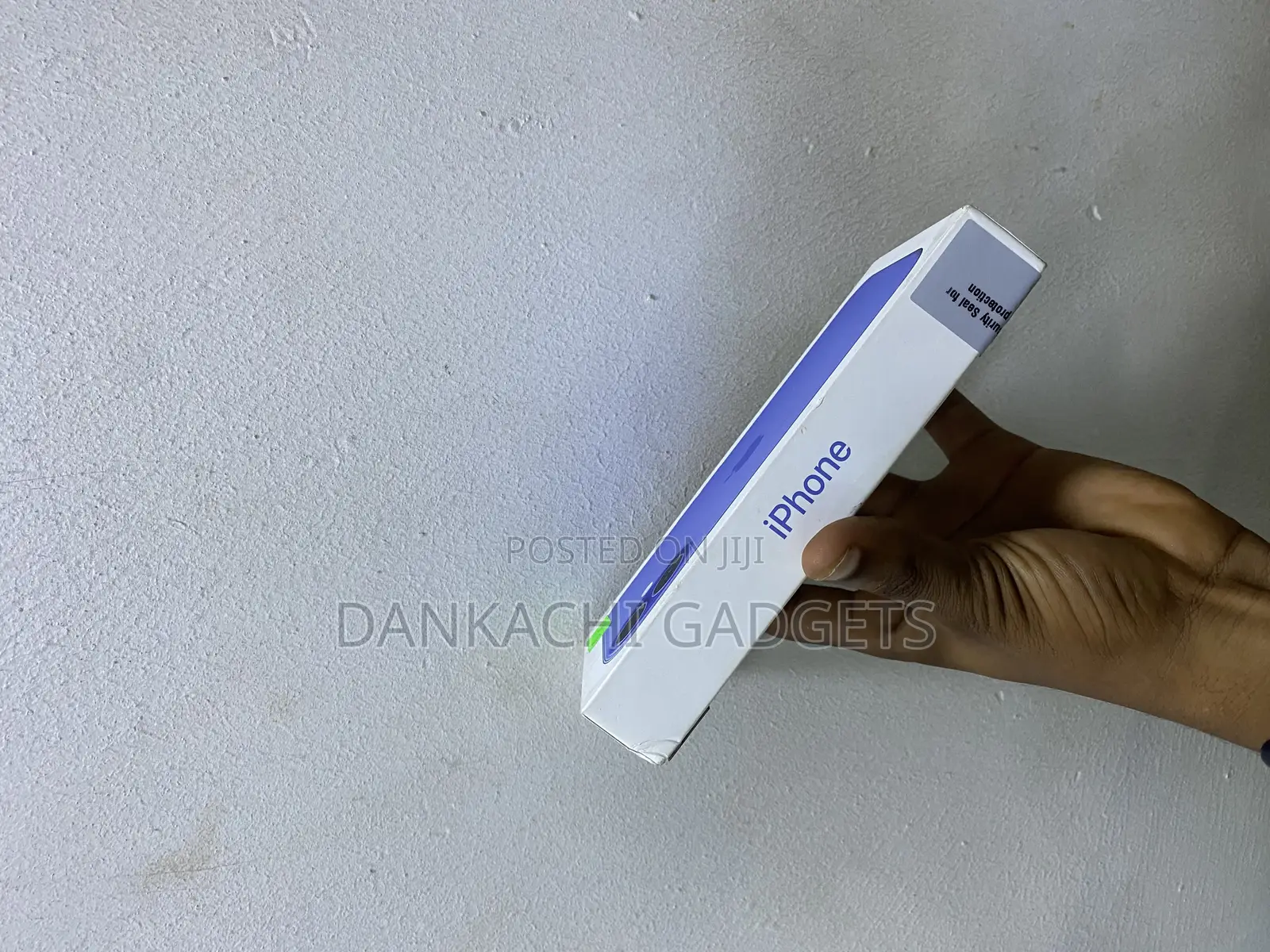 New Apple iPhone 16 128 GB Blue
