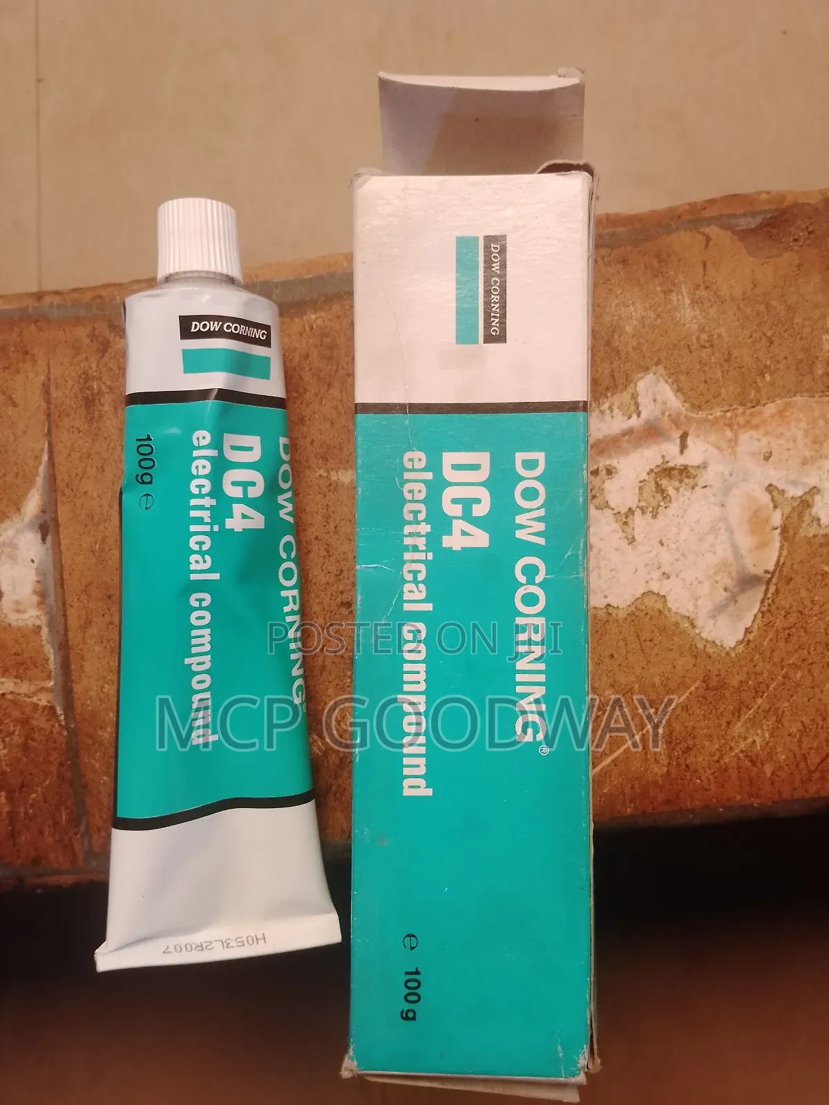 Dowcoring /Dc4 Electrical Compound