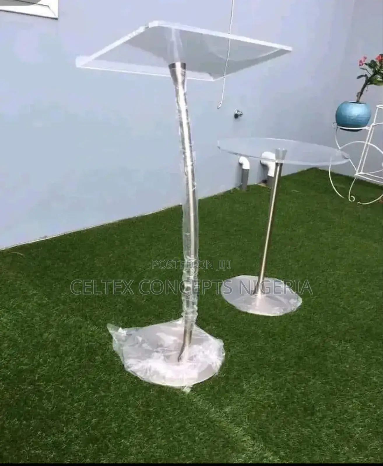 Single Pole Pulpit