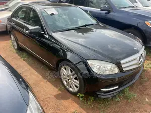 Mercedes-Benz C300 Luxury 4Matic Sedan AWD (3.0L 6cyl 7A) 2010 Black