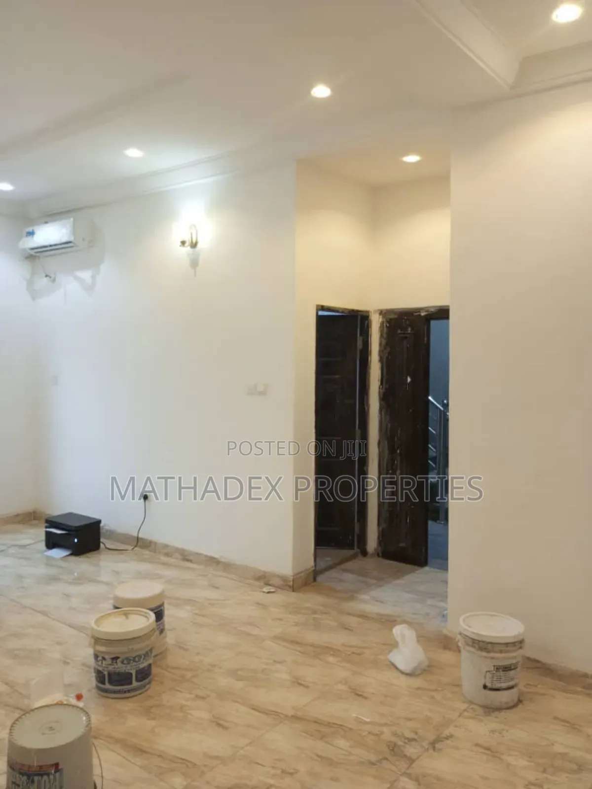3bdrm Block of Flats in Mabushi for sale