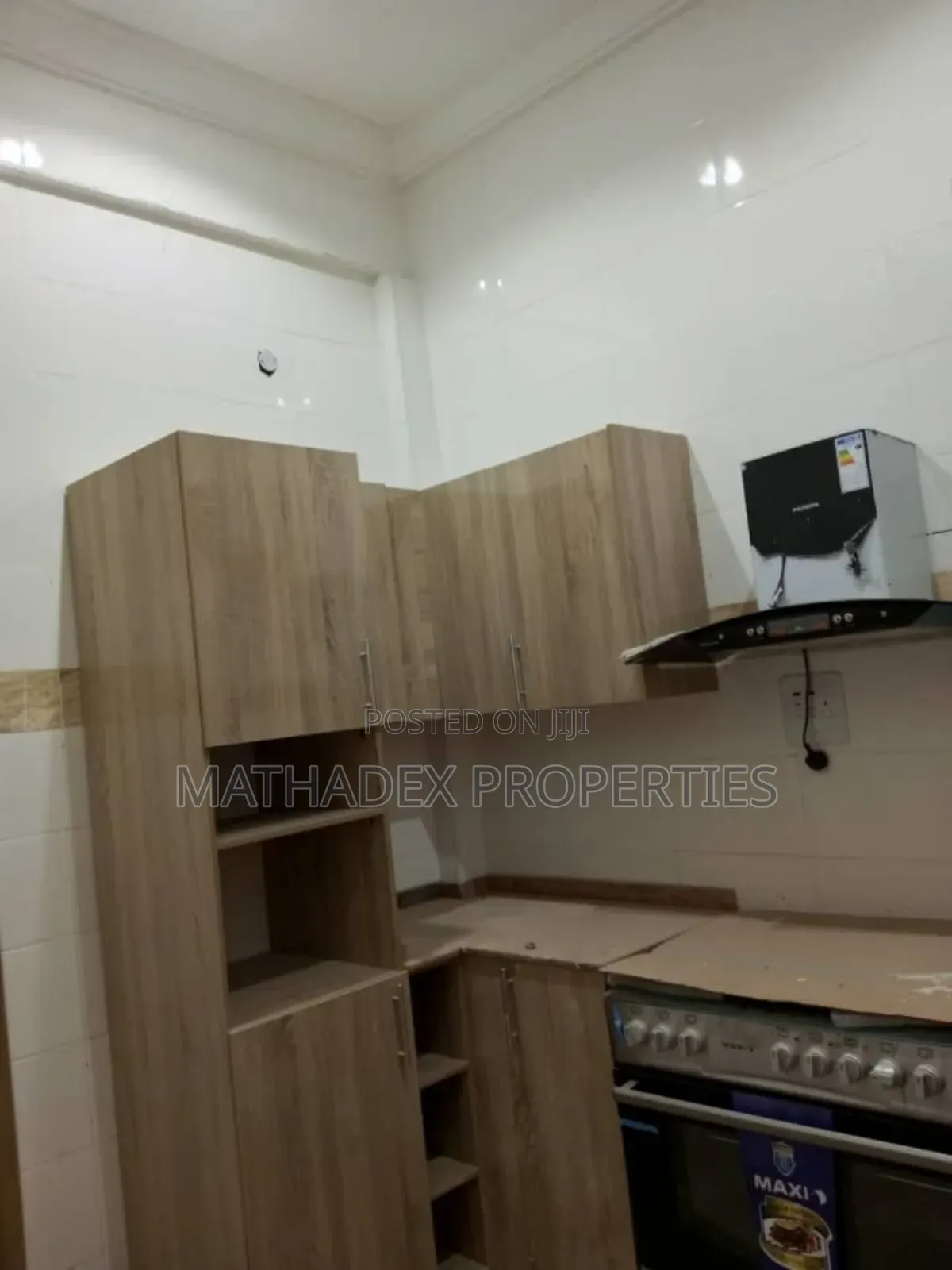 3bdrm Block of Flats in Mabushi for sale