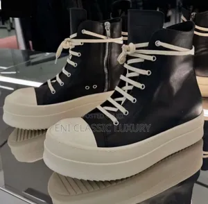 High Top Luxury Sneakers Best Quality Available In Store