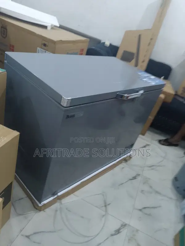 Original 300litres Scanfrost Sfl300 Chest Freezer
