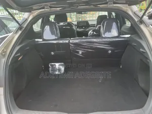 Toyota C-HR 2017 Silver