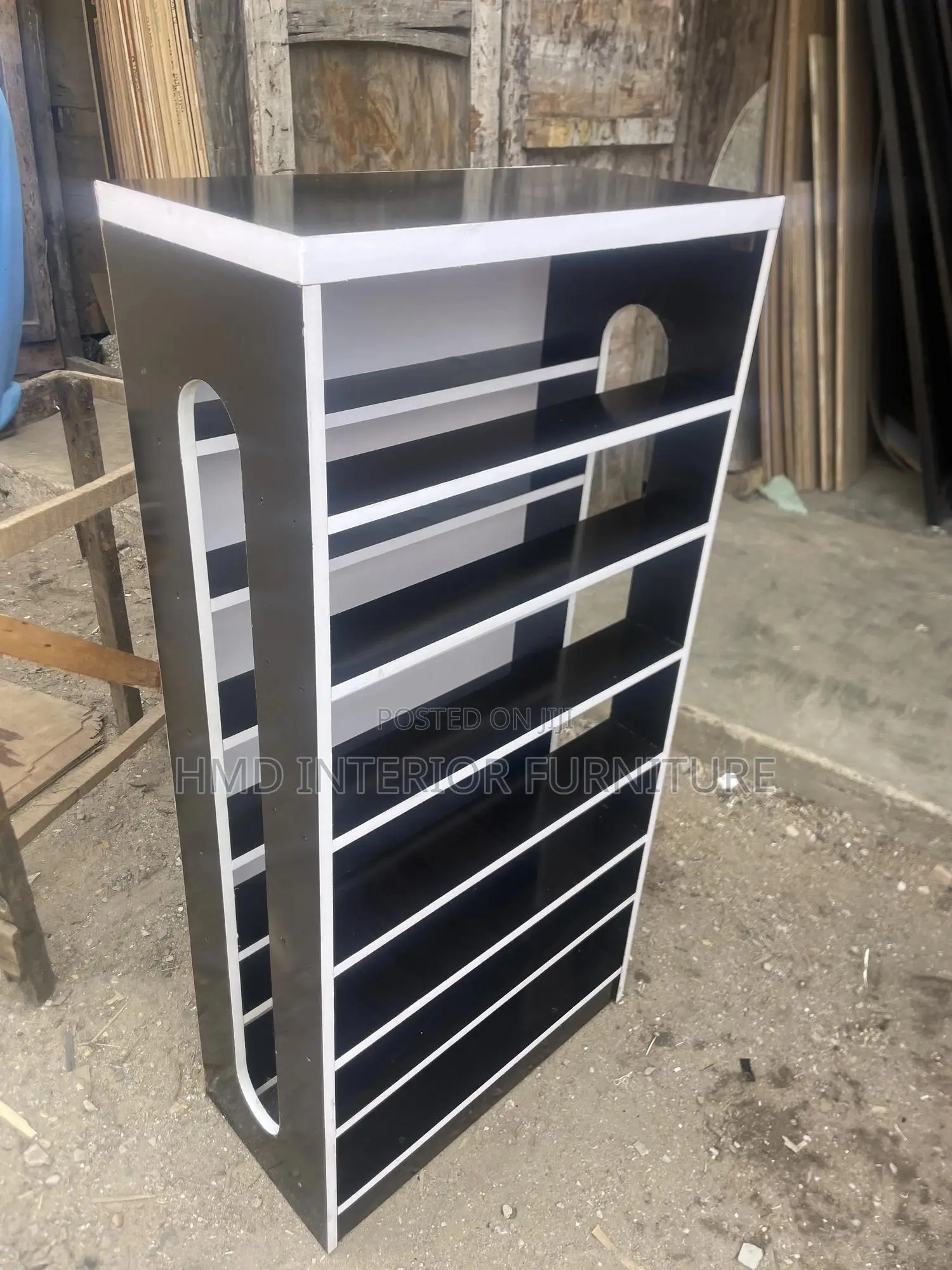 Shoe Rack 2ft by 4ft