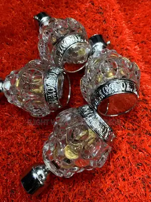 Silver Pipe, Cap Bracket