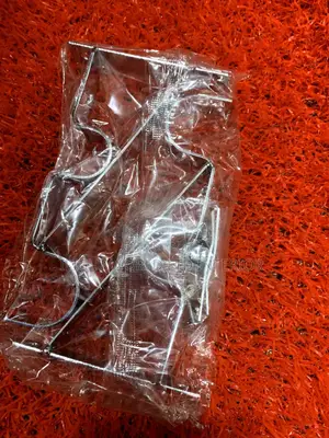 Silver Pipe, Cap Bracket