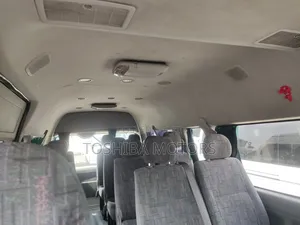 Toyota HiAce 2016 White