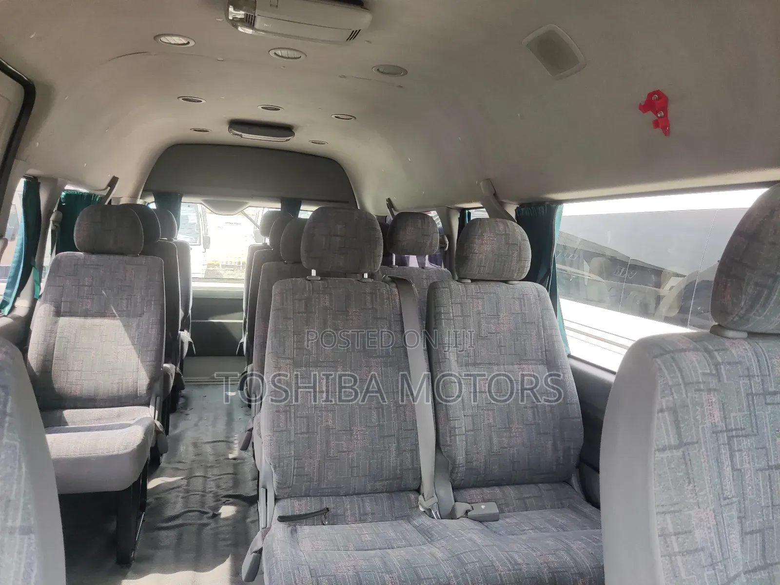Toyota HiAce 2016 White
