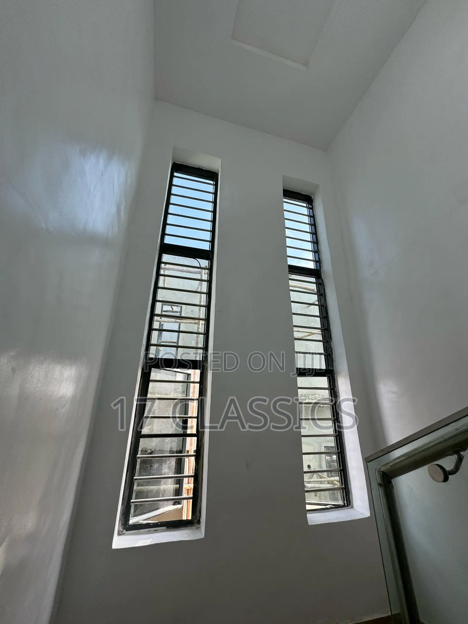 5bdrm Duplex in Genesis Court Phase for sale
