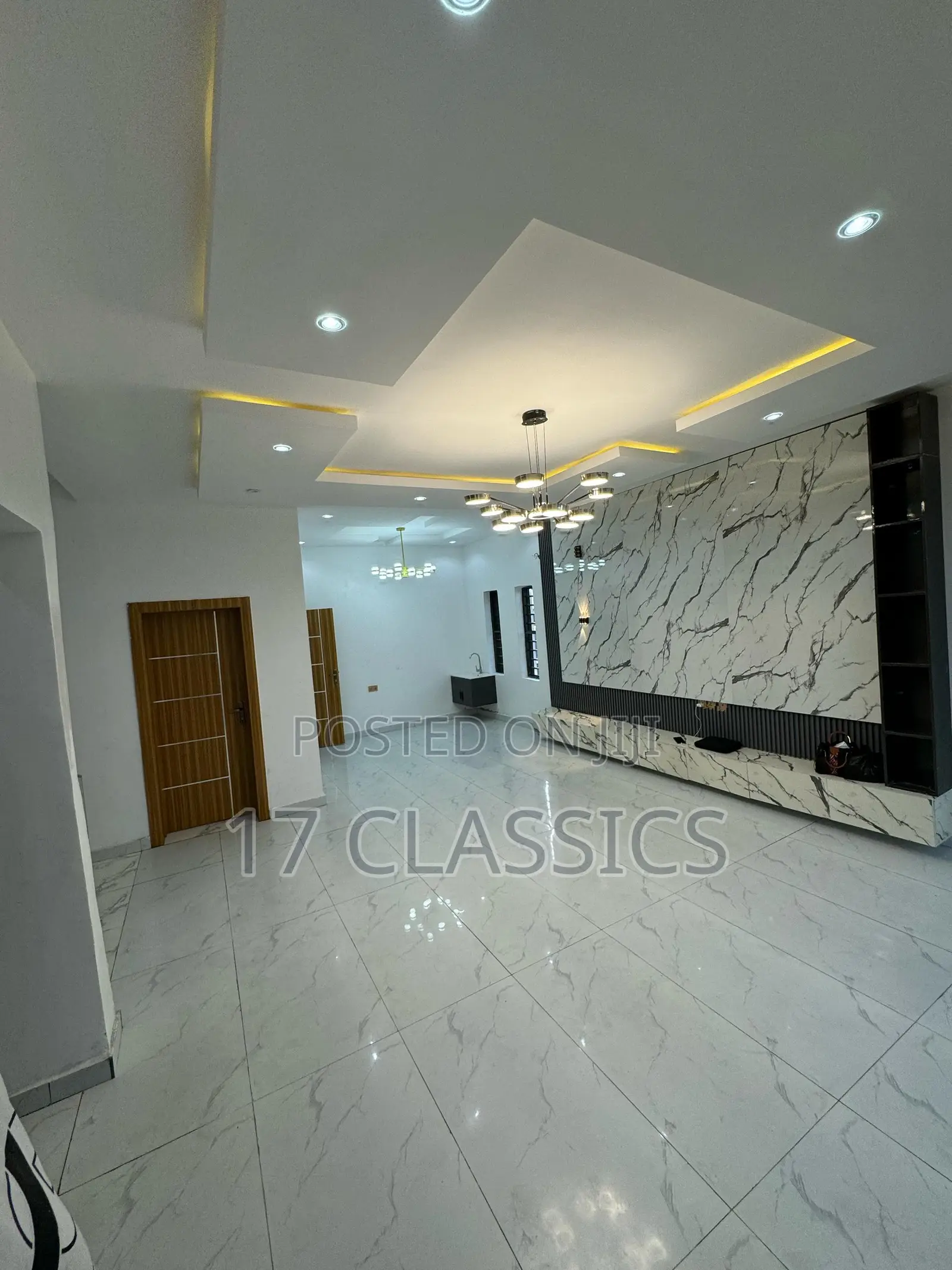5bdrm Duplex in Genesis Court Phase for sale