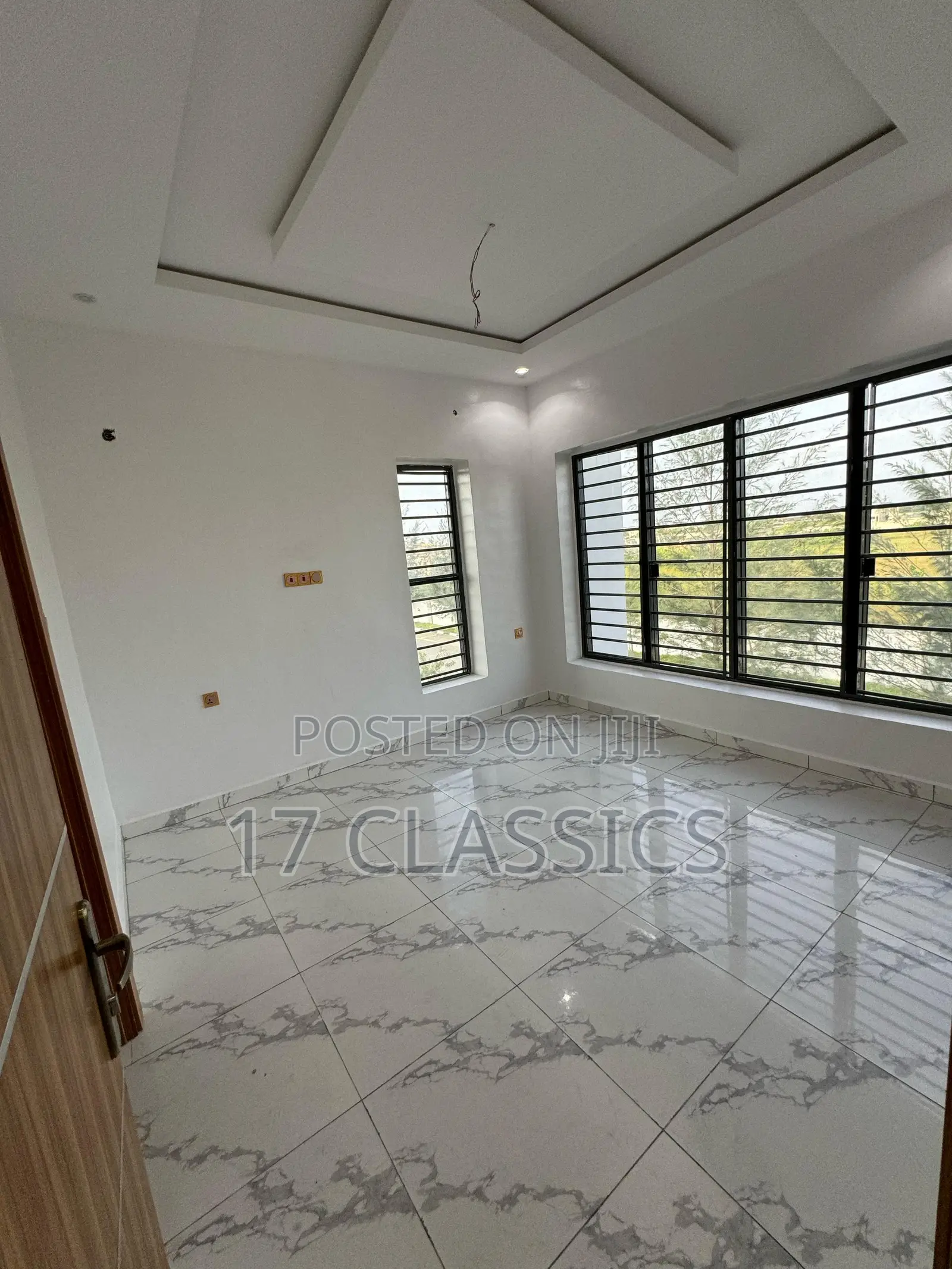 5bdrm Duplex in Genesis Court Phase for sale