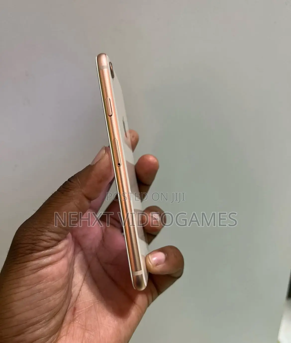 Apple iPhone 8 64 GB Gold