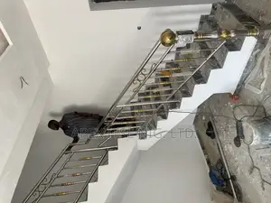 Big Starter Staircase Handrail
