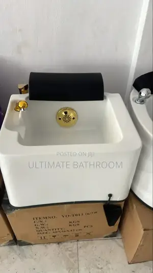Square Shape White Mixed With Gold Pedicure Bowl