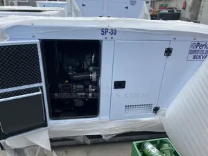 Superb England Perkins Soundproof Diesel Generator 30kva
