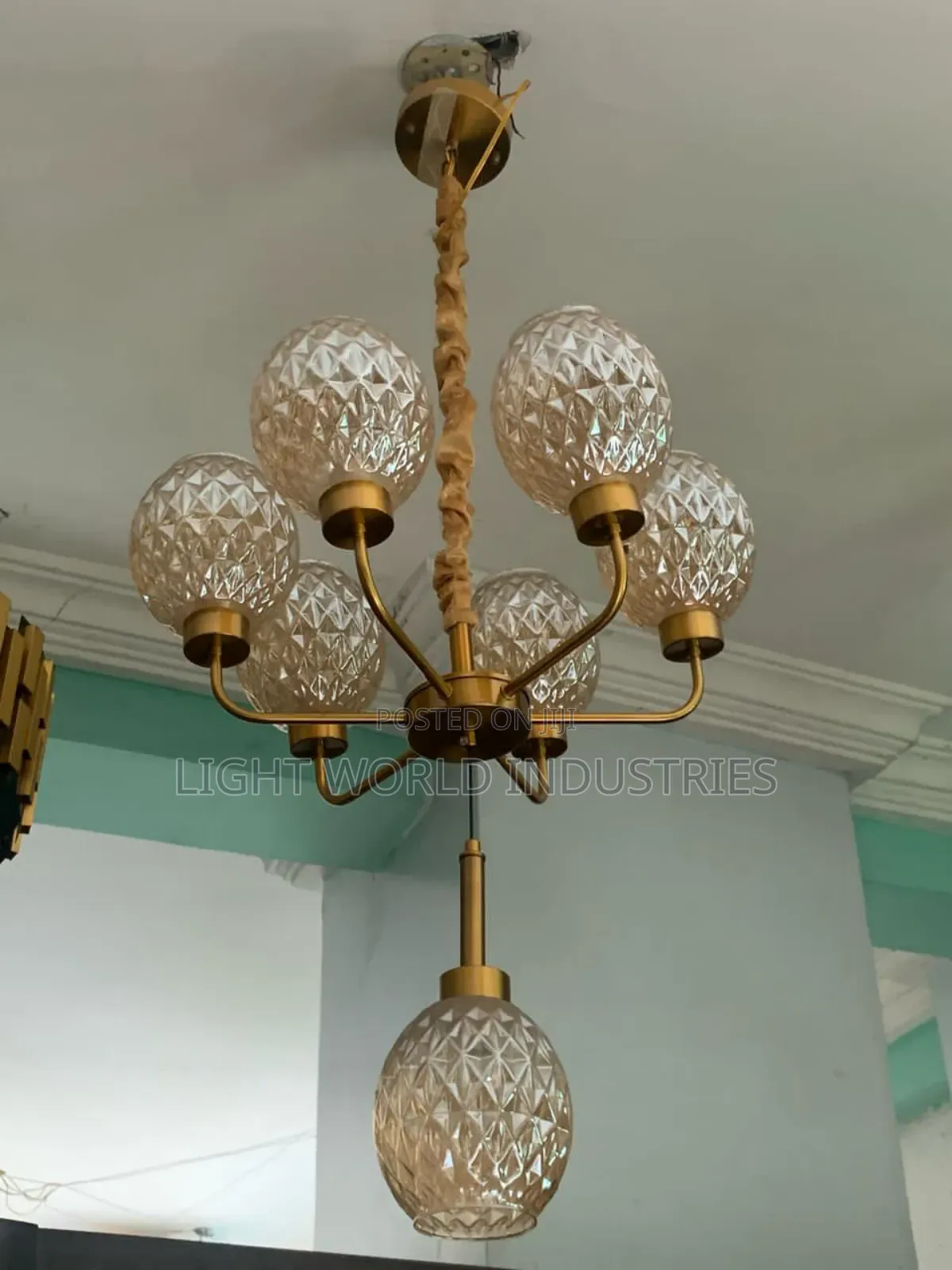 7 in 1 Bulb Chandelier Light