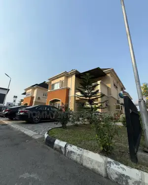 Furnished 4bdrm Duplex in Golf Reserve, Port-Harcourt for sale
