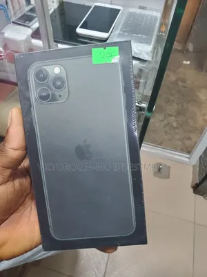 New Apple iPhone 11 Pro Max 256 GB