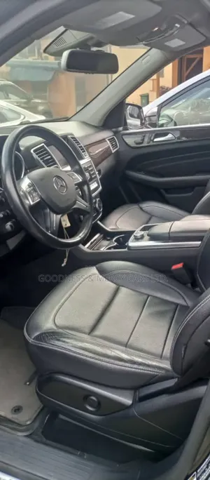 Mercedes-Benz M Class ML350 4MATIC 4dr SUV AWD (3.5L 6cyl 7A) 2015